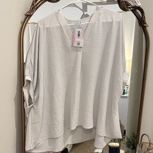 Chic White V-Neck Women's Blouse